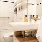 Regiostyle-apartment-mit-meerblick-balkon-strand *