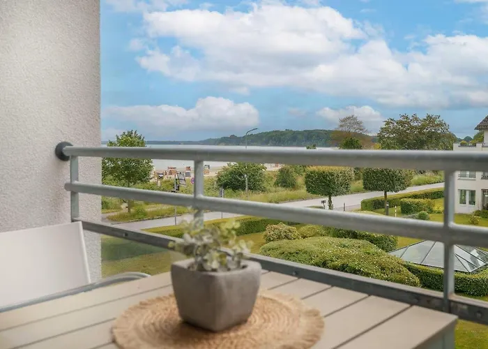 Regiostyle-apartment-mit-meerblick-balkon-strand